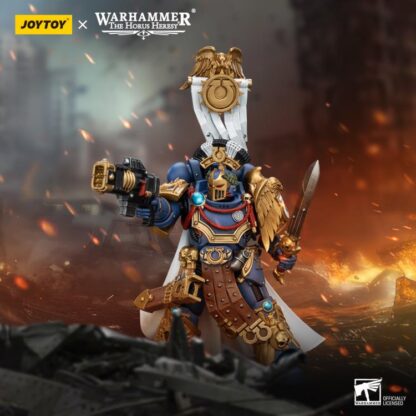 JoyToy Warhammer The Horus Heresy Ultramarines Legion Praetor with Power Sword and Volkite Serpenta